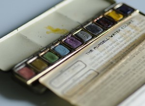 A vintage Munsell water colors set