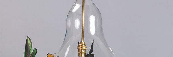 J.B. Schmetterling hanging clear lamp with white highlights and butterflies attached